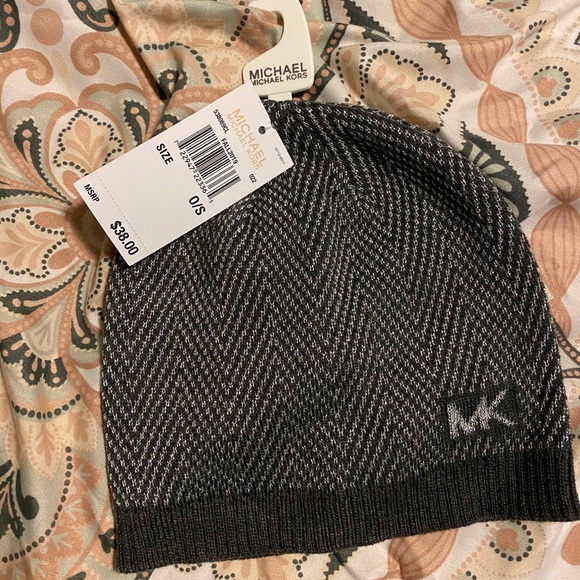 Michael kors hat - Picture 1 of 1